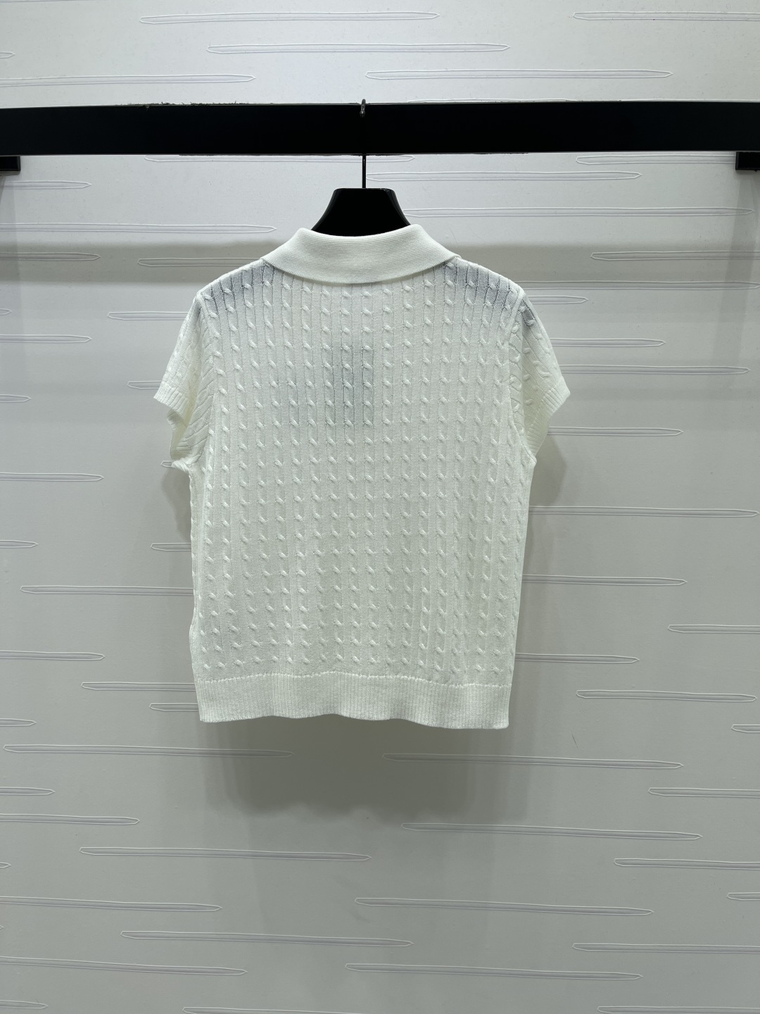 Women's short sleeves